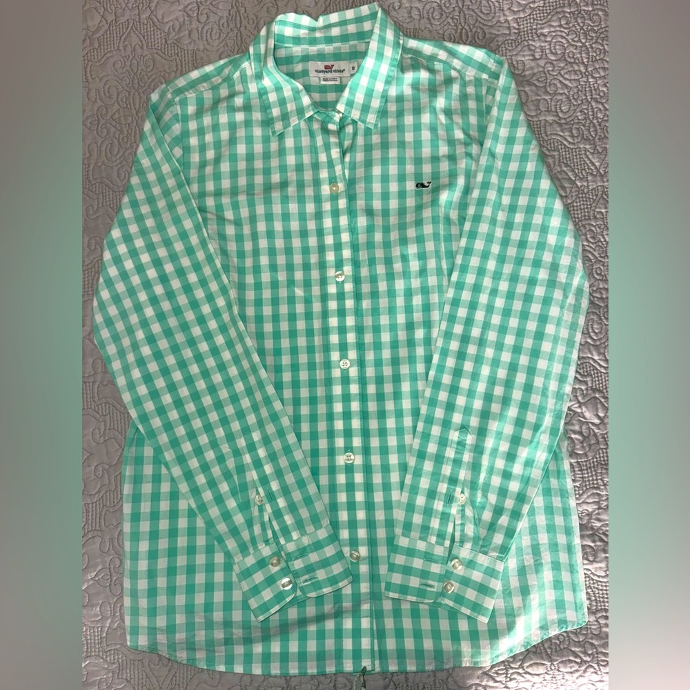 Vineyard Vines Plaid Button Up size 10